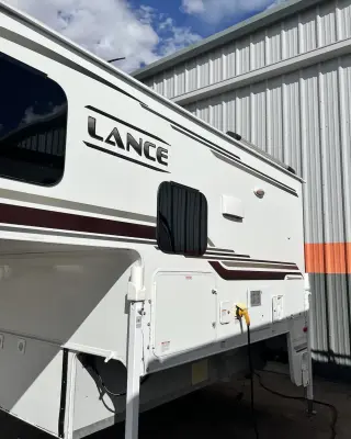 2020 Lance 850 Truck Camper photo 5