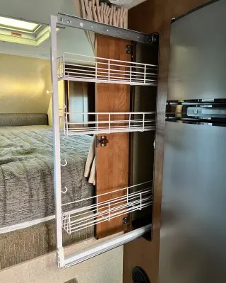 2020 Lance 850 Truck Camper photo 47