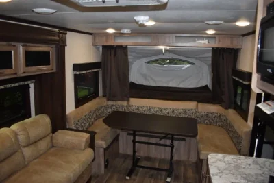 2018 JAYCO JAY FEATHER photo 4
