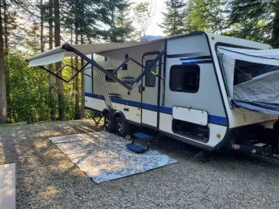 Used 2018 Jayco Jay Feather X23B