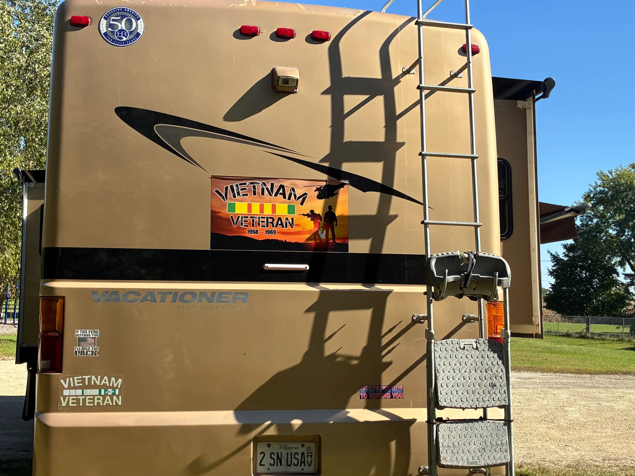 2006 HOLIDAY RAMBLER VACATIONER exterior