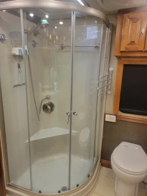 2016 TIFFIN MOTORHOMES PHAETON photo 23