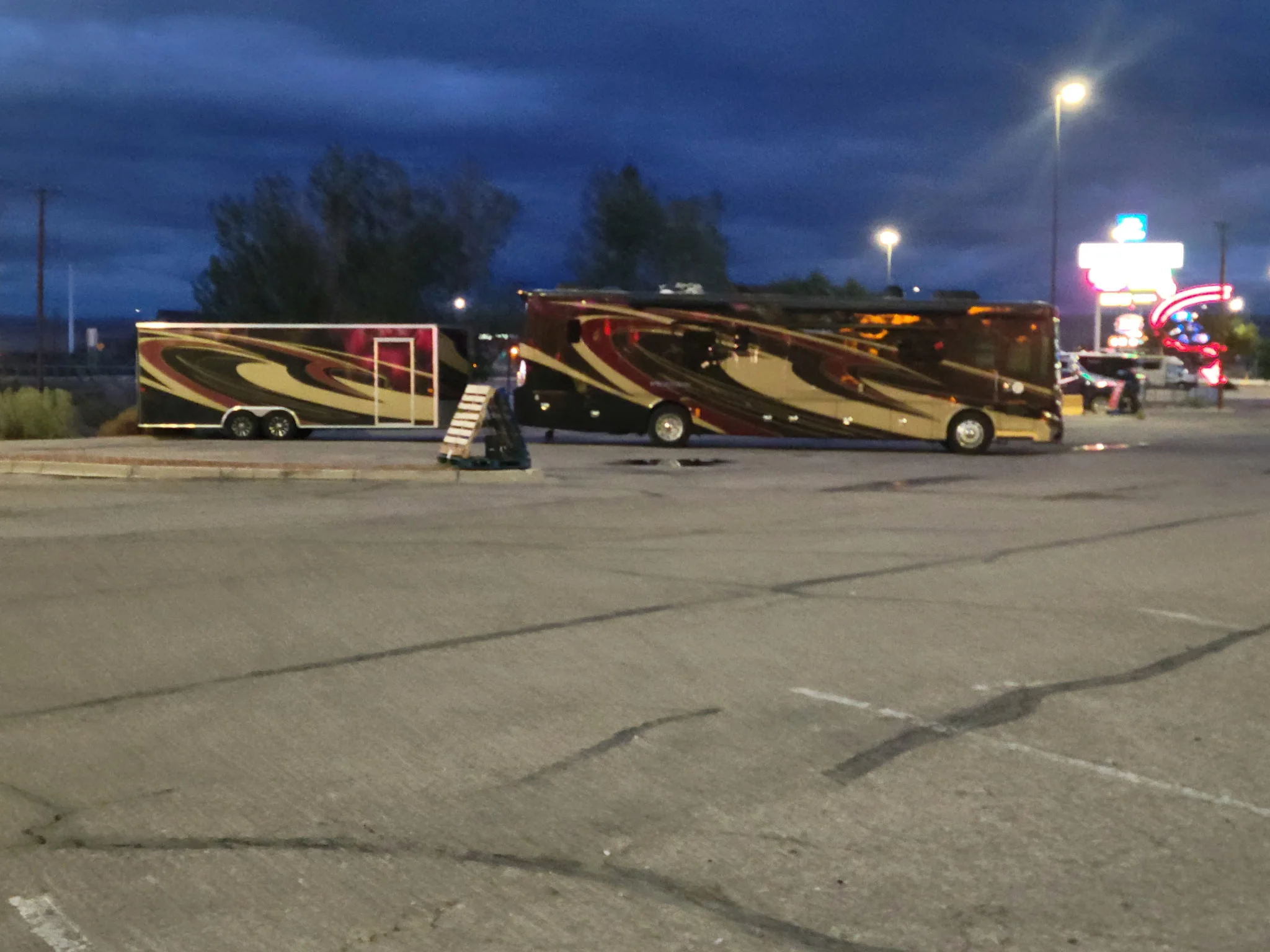 2016 TIFFIN MOTORHOMES PHAETON exterior