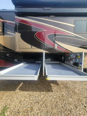 2016 TIFFIN MOTORHOMES PHAETON photo 12