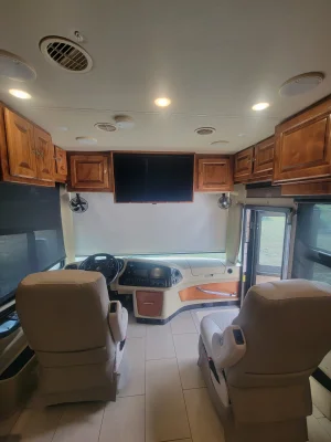 2016 TIFFIN MOTORHOMES PHAETON photo 13