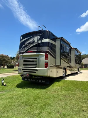 2009 TIFFIN MOTORHOMES PHAETON photo 4
