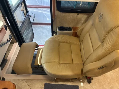 2009 TIFFIN MOTORHOMES PHAETON photo 25