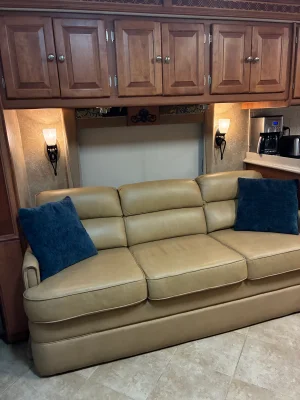 2009 TIFFIN MOTORHOMES PHAETON photo 10