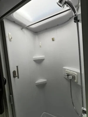 2018 WINNEBAGO FUSE photo 21