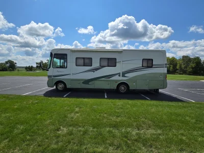 Used 2006 Monaco Monarch SE 30PPD