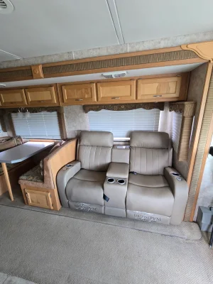 2006 MONACO MONARCH SE photo 40