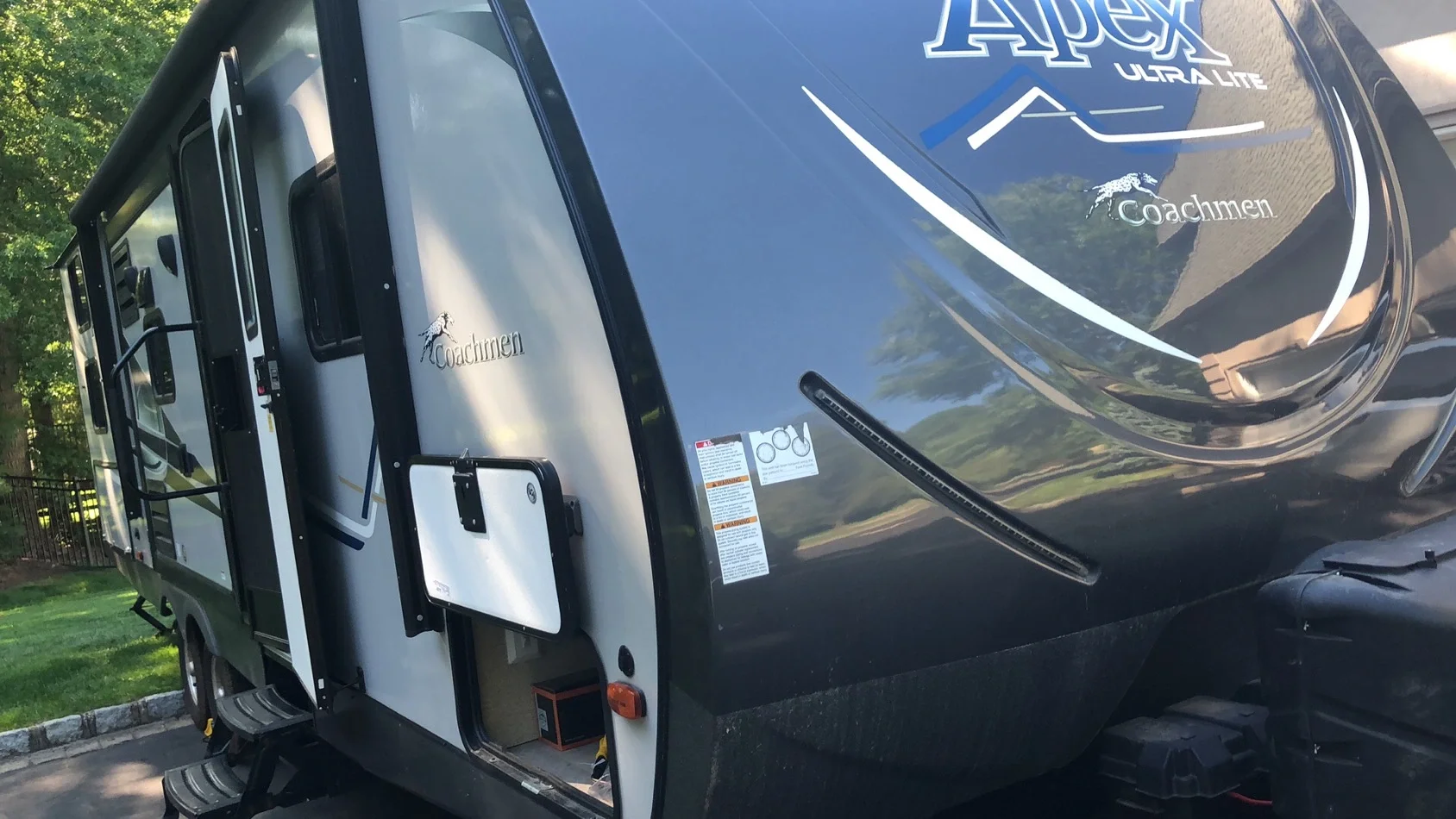 2018 COACHMEN APEX exterior