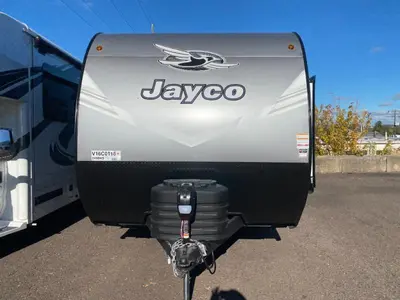 2027 Jayco Jay Flight photo 2