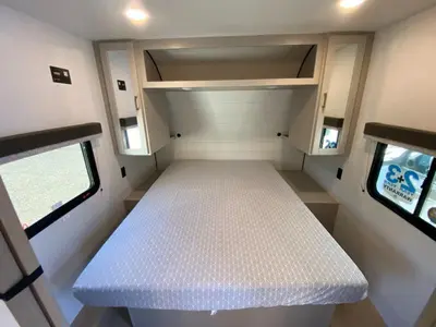 2027 Jayco Jay Flight photo 39