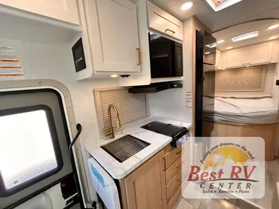 2027 Thor Motor Coach Four Winds photo 22