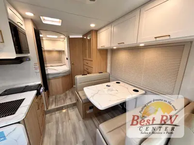 2027 Thor Motor Coach Four Winds photo 12