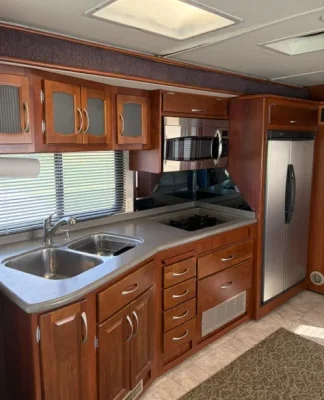 2005 FLEETWOOD PACE ARROW photo 7