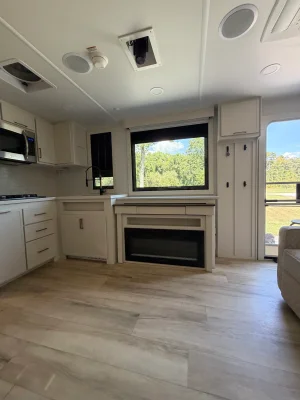 2026 BRINKLEY MODEL I photo 3