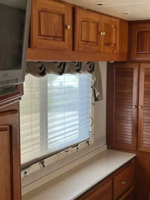 2002 HOLIDAY RAMBLER NAVIGATOR photo 13