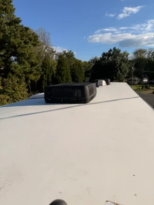 2012 WINNEBAGO JOURNEY photo 4