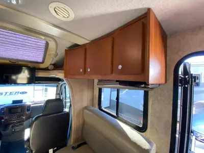 2009 Itasca Navion iQ photo 20