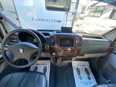 2009 Itasca Navion iQ photo 22
