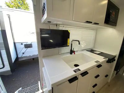 2027 Winnebago Micro Minnie photo 19