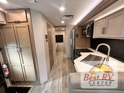 2027 Thor Motor Coach Omni Trail photo 24