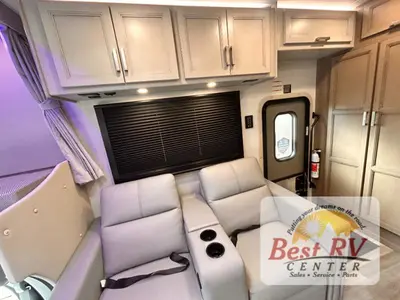 2027 Thor Motor Coach Omni Trail photo 21