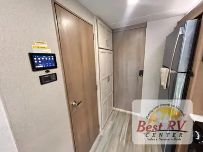 2027 Thor Motor Coach Omni Trail photo 37