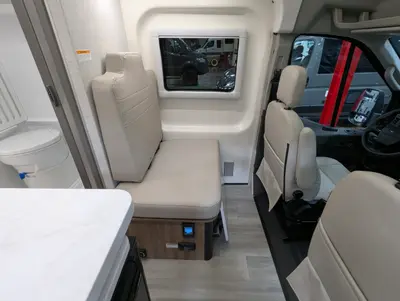 2027 Thor Motor Coach Talavera photo 18