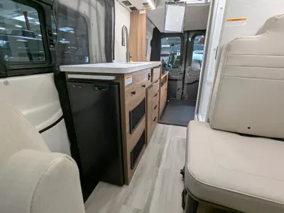 2027 Thor Motor Coach Talavera photo 22