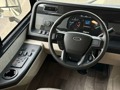 2022 Jayco Precept photo 25