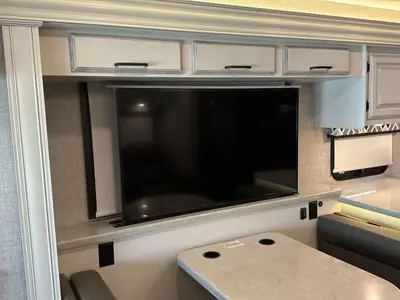 2022 Jayco Precept photo 38