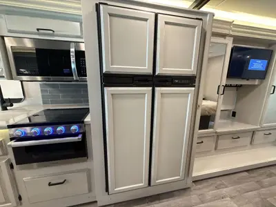 2022 Jayco Precept photo 32