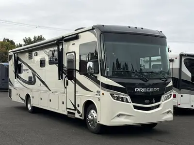 2022 Jayco Precept photo 3