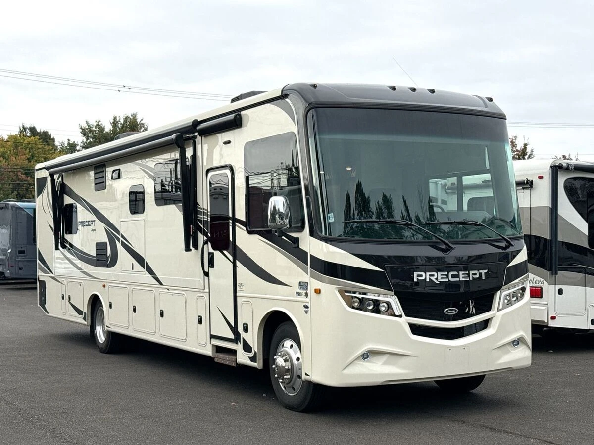 2022 Jayco Precept exterior