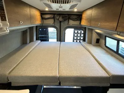 2023 Storyteller Overland Stealth Mode photo 37