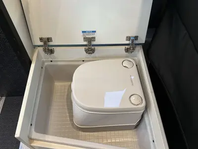 2023 Storyteller Overland Stealth Mode photo 39