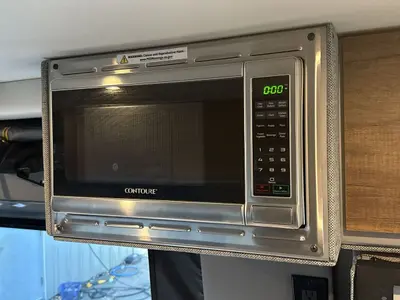 2023 Storyteller Overland Stealth Mode photo 47