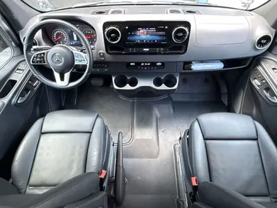 2023 Storyteller Overland Stealth Mode photo 42