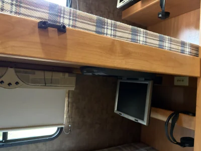 2012 TIFFIN MOTORHOMES ALLEGRO photo 11