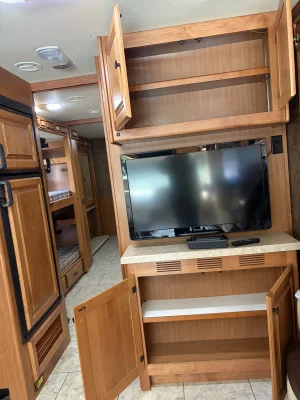 2012 TIFFIN MOTORHOMES ALLEGRO photo 5