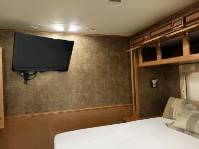 2012 TIFFIN MOTORHOMES ALLEGRO photo 8