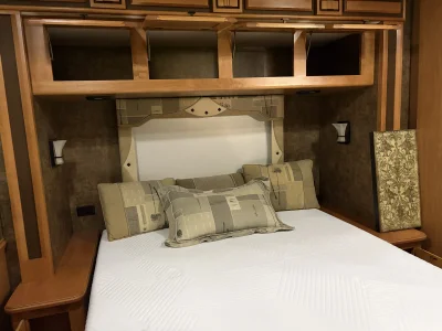 2012 TIFFIN MOTORHOMES ALLEGRO photo 10