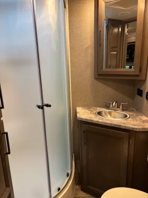 2021 THOR MOTOR COACH FOUR WINDS photo 17