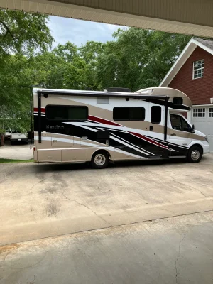 2017 WINNEBAGO ITASCA NAVION photo 22