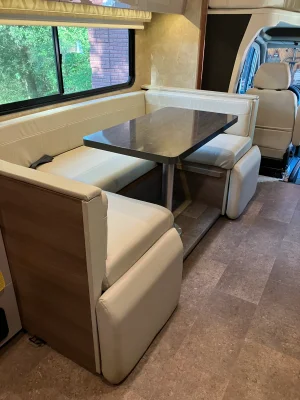 2017 WINNEBAGO ITASCA NAVION photo 15