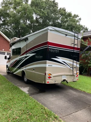 2017 WINNEBAGO ITASCA NAVION photo 4