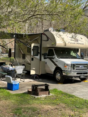 2020 THOR MOTOR COACH FOUR WINDS photo 3